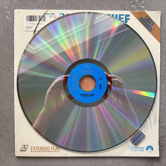 “TO CATCH A THIEF” EXTENDED PLAY LASERDISC LD (1955) ALFRED HITCHCOCK - Picture 3 of 3